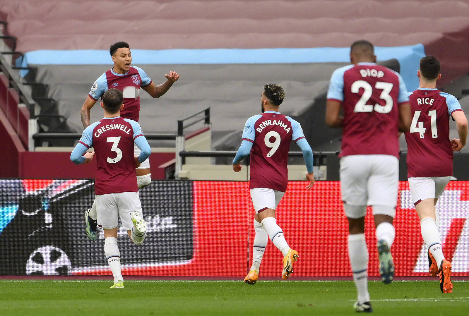 賽場表現 賽場表現